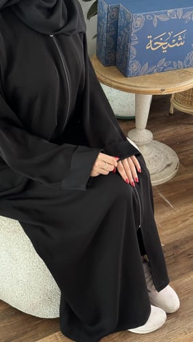 عباية ملاك / رقمها 731