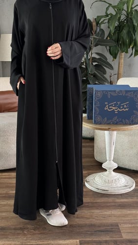 عباية ملاك / رقمها 731