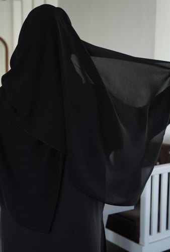 3 طرحات ملكية + 3 نقابات ملكية حرير