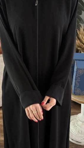 عباية ملاك / رقمها 731