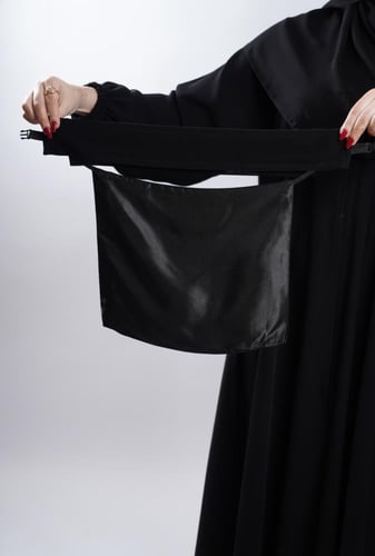 نقاب مبطن حرير أسود إسلامي (مشبك)