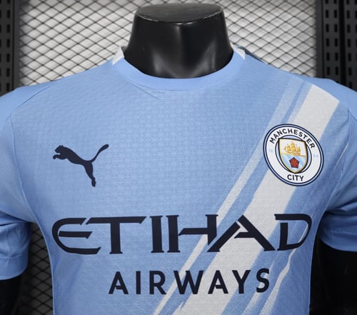 تيشرت مانشستر سيتي (2025-26) الاساسي
