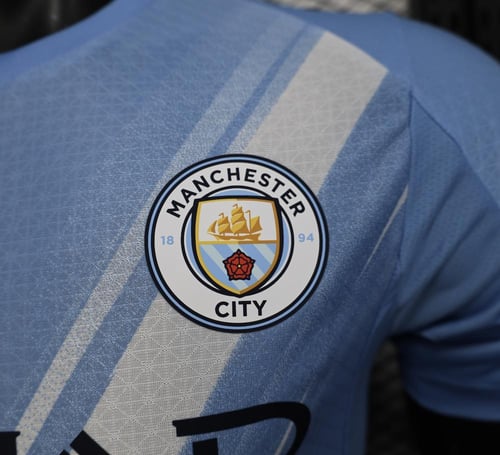 تيشرت مانشستر سيتي (2025-26) الاساسي