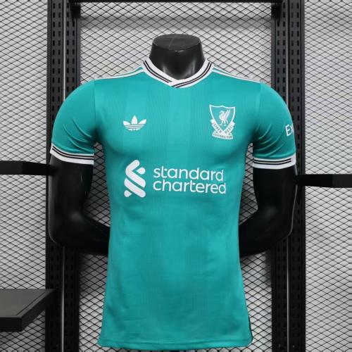 تيشرت ليفربول (2025-26) الاحتياطي