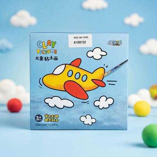 رسم طائرة بالطين الناعم