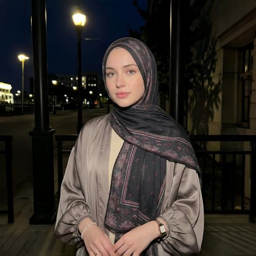 وشاح نسائي مطبوع انيق