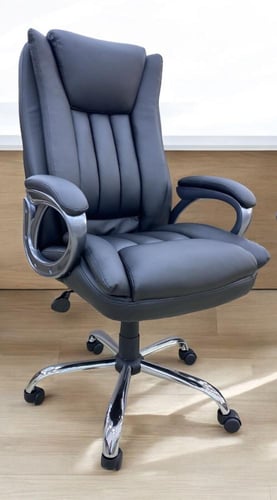 كرسي مكتبي جلد فخم لون أسود مقدم لكم من كاما