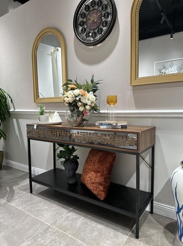 مدخل لون بني مقدم لكم من كاما