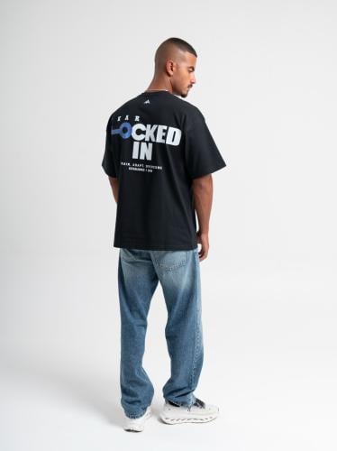 تيشيرت أوفرسايز Locked In — أسود | Locked In Oversized Tee — Black