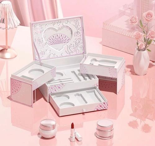 Elegant and diverse boxes with soft and modern designs