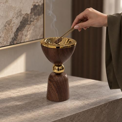 مبخرة فاخرة بني غامق ولمسة ذهبية