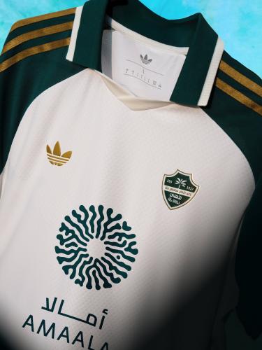 تيشرت الاهلي الأبيض 2027
