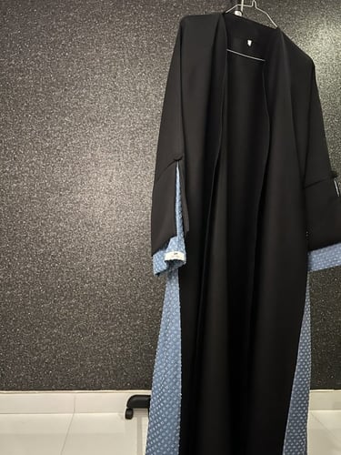 عبايه رقم 103