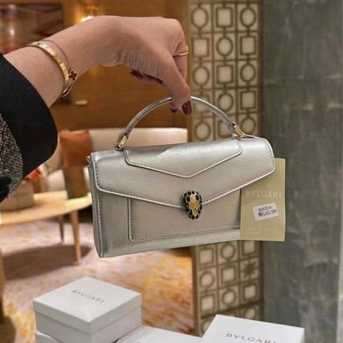 شنطه بلغاري بلون الفضي