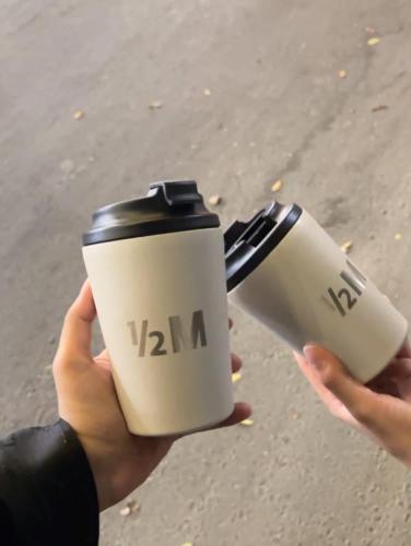 مق بلون بيج