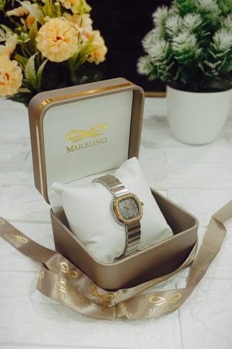 ساعة نسائية بتصميم جديد وانيق