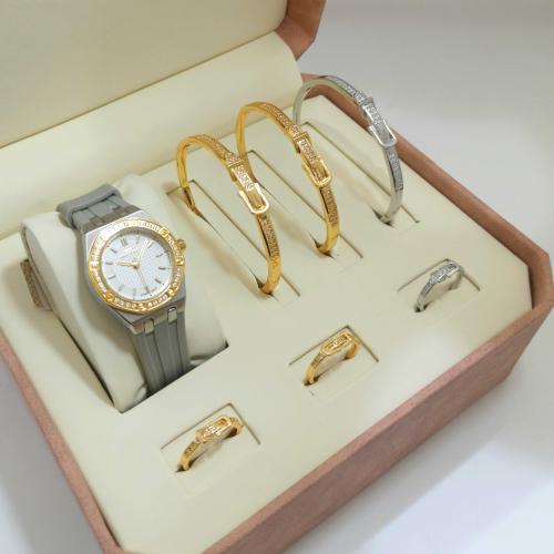 طقم نسائي 3 اساور مع 3 خواتم زركون وساعة فاخرة من...