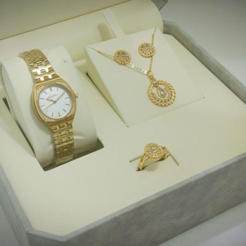 طقم نسائي ساعة وسلسال وخاتم زركون