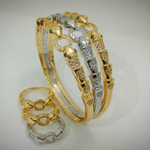 3 اساور مع 3 خواتم زركون لونين ذهبي وفضي