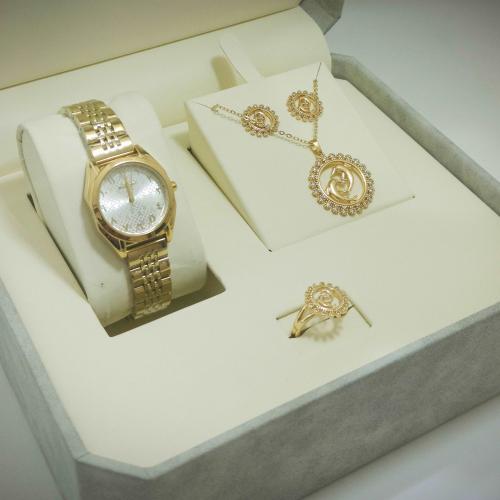 طقم نسائي ساعة وسلسال وخاتم زركون