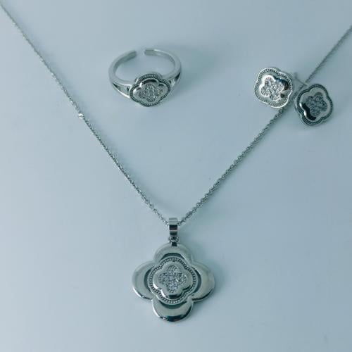 سلسال زركون مع خاتم وحلق