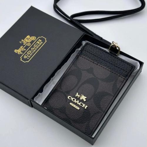 حامل بطاقات عمل كوتش - بني داكن