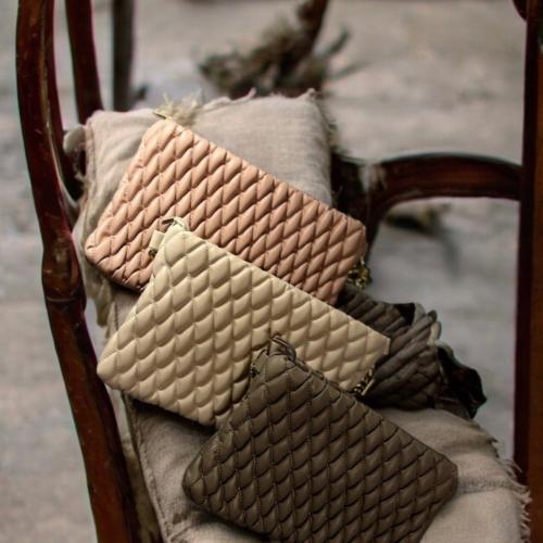 شنطه نسائية HE201