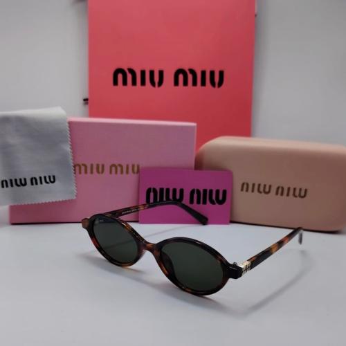 نظارة شمسية من 001Miu Miu