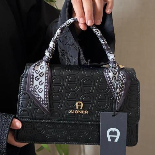 شنطة AIGNER الكلاسيكية الفاخرة - اسود