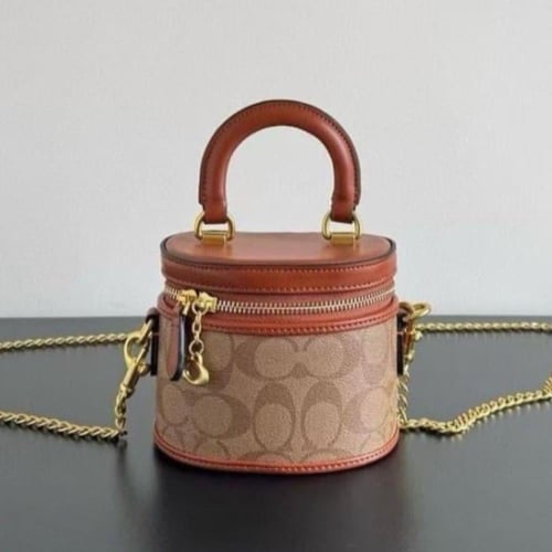 شنطة كوتش ميني فانيتي