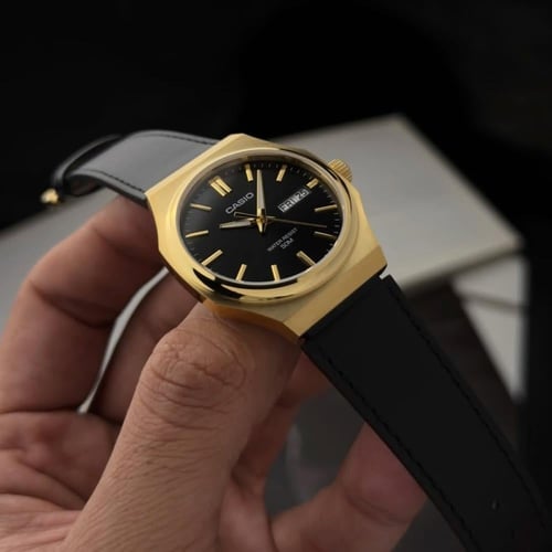 ساعة كاسيو أسود ذهبي جلد- MTP-1370L-1A2