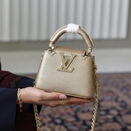 شنطة لويس فيتون مزين بالكريستال