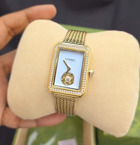 ساعة شانيل بريميير