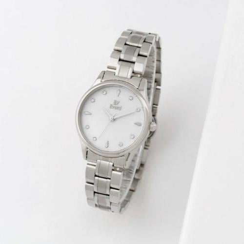 ساعة نسائية من ايفرد بتصميم انيق - فضي