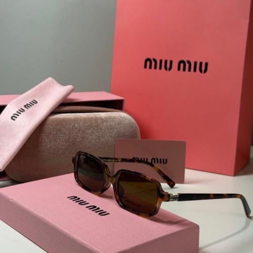 نظارة شمسية من 006Miu Miu