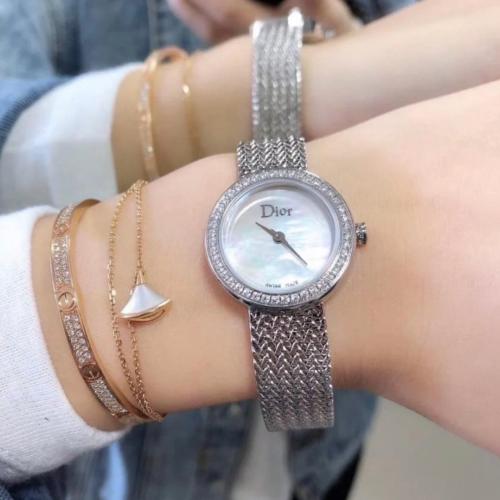 ساعة ديور نسائي - فضي