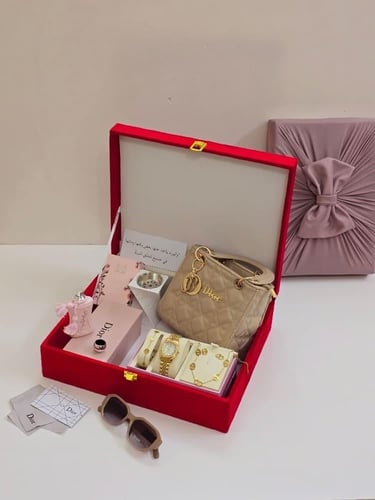 بوكس هدايا تخرج نسائيه