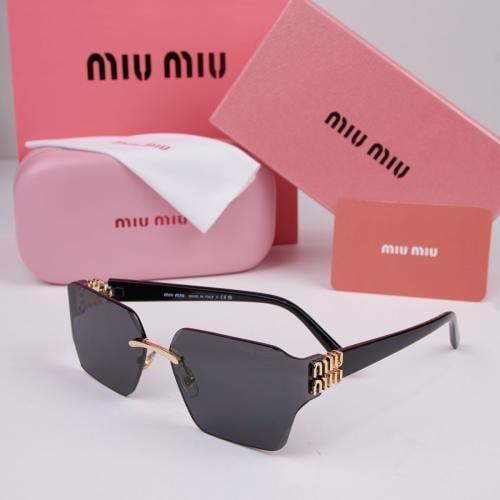 نظارة ميو ميو نسائية