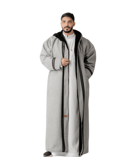 فروه رجاليه لون رمادي وأطراف جلد اسود