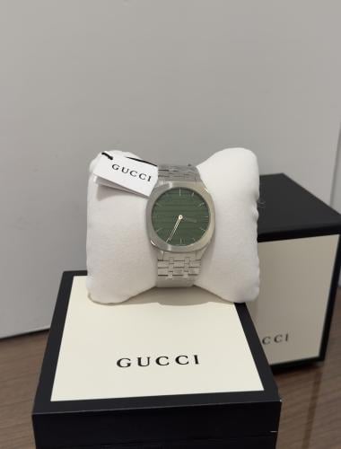 ساعة قوتشي مكينه سويسري