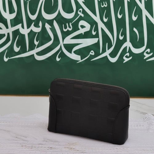 شنطة يد ذكية بالبصمة