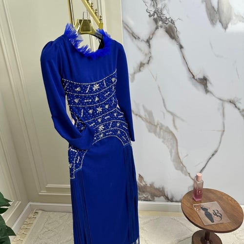 فستان نيلي فخم