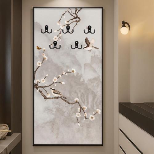 لوحة قماشية بتصميم مودرن لتعليق الملابس