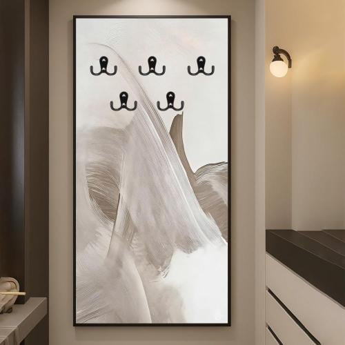 لوحة قماشية بتصميم مودرن لتعليق الملابس