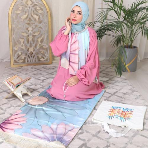 طقم صلاة مكون من سجادة وشرشف صلاة (قطعتين شرشف وحج...