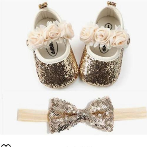 حذاء مواليد لامع لون ذهبي مع ربطه للشعر