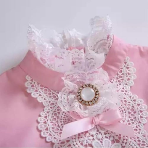 فستان فكتوري مكشكش على الاكمام مع طوق للشعر