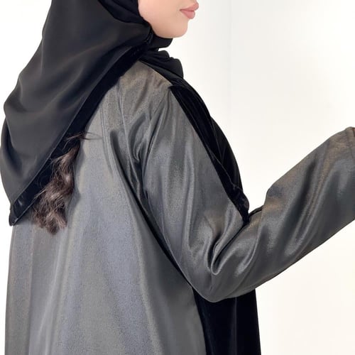 عباية مخمل مع تفته من الخلف قصه كلوش