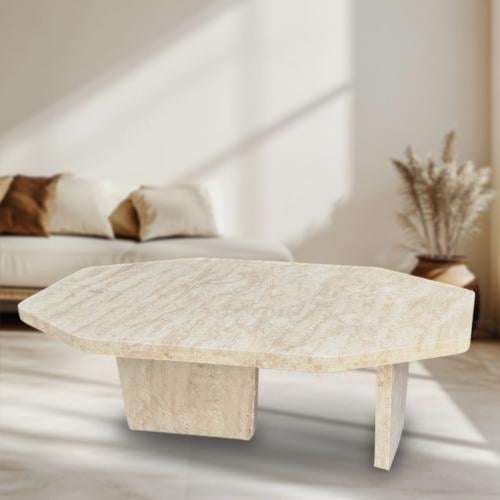 طاولة بتصميم هندسي فاخر