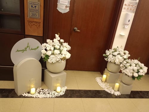 احواض الورد رصاصي